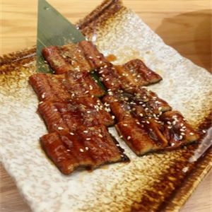 银岭日本料理刺身拼盘烤肉