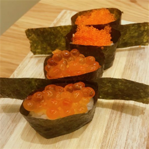 银岭日本料理海苔寿司
