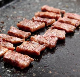 海东洱海子石板烧烤肉