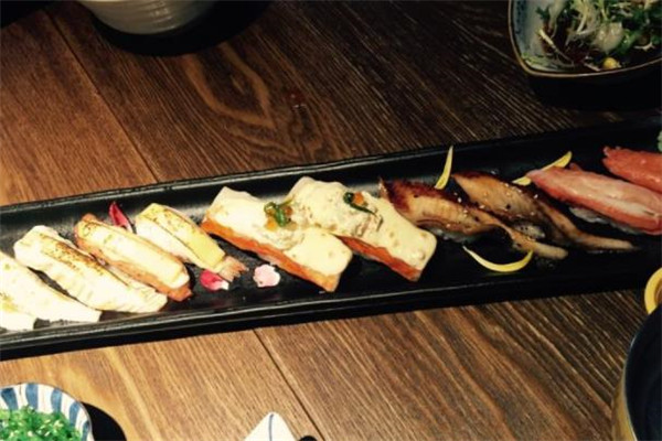 鳗之焱日本料理展示