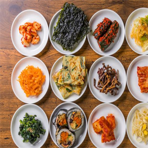 叁道韩国料理可口