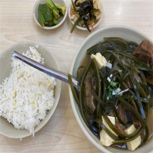青岛京九排骨米饭