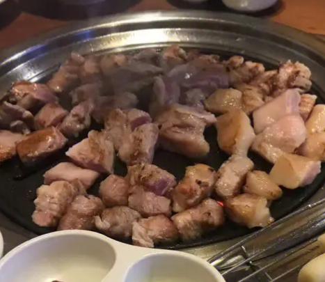 阿亲家韩式无限烤肉餐饮