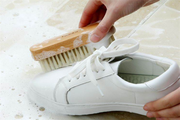 洁百瀚洗鞋养护