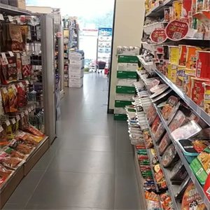 梅河口超市零食区