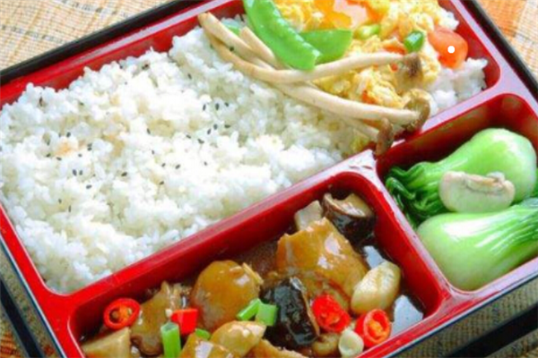 粮屉中式快餐美味