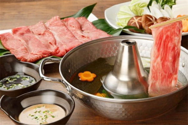 烤肉涮涮锅特色菜品