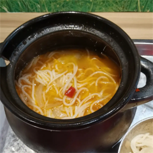 瓦罐米线高汤