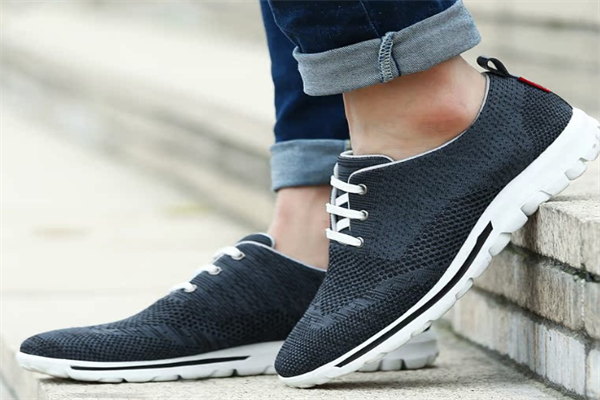  Sports casual shoes lace up