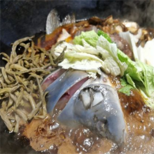 柴锅炖鱼酱香味