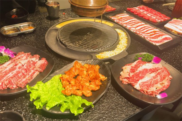 京城巷子里地摊烤肉牛肉