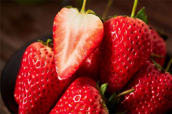 栗子水果草莓